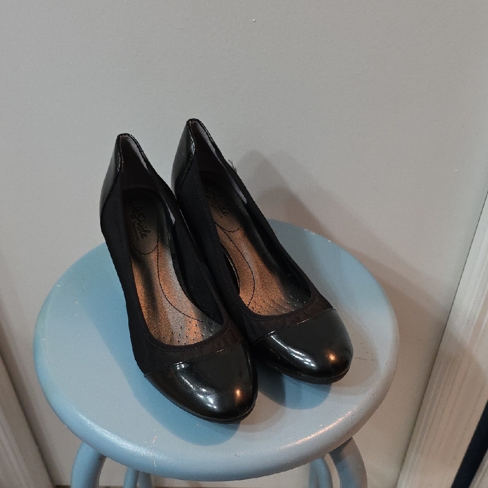 Life Stride Black Wedge Heels
